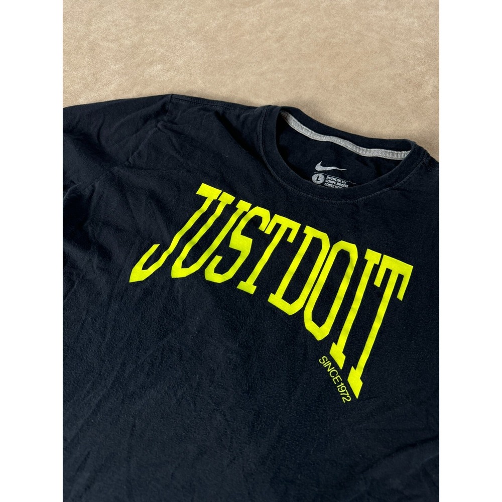 Nike Mens Just Do It Spell Out Logo Crewneck Short Sleeve Black Large - Picture 2 of 6